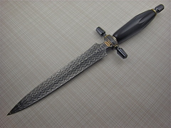 Custom Knife by Van  Barnett