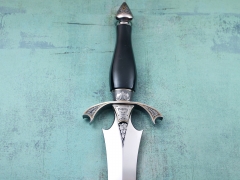 Custom Knife by Willie Rigney