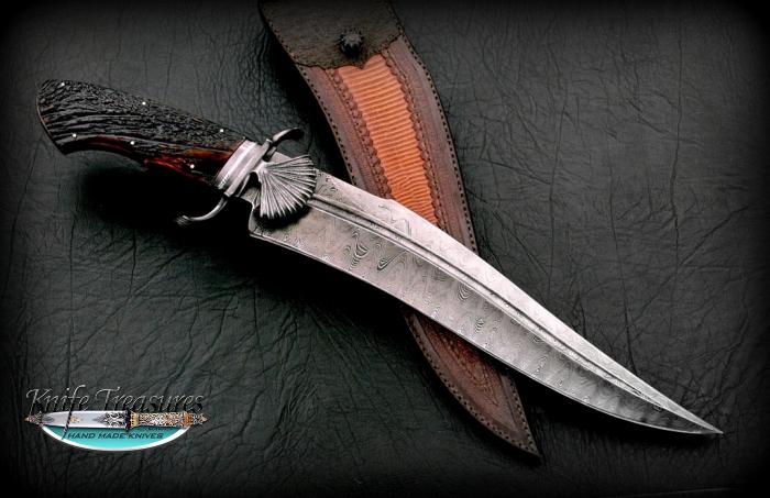 Custom Fixed Blade, N/A, Damascus 5160/15N20 Ladder Pattern	, Amber Stag Horn Knife made by Claudio Sobral