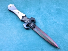Custom Knife by Shaun/Sharla Hansen