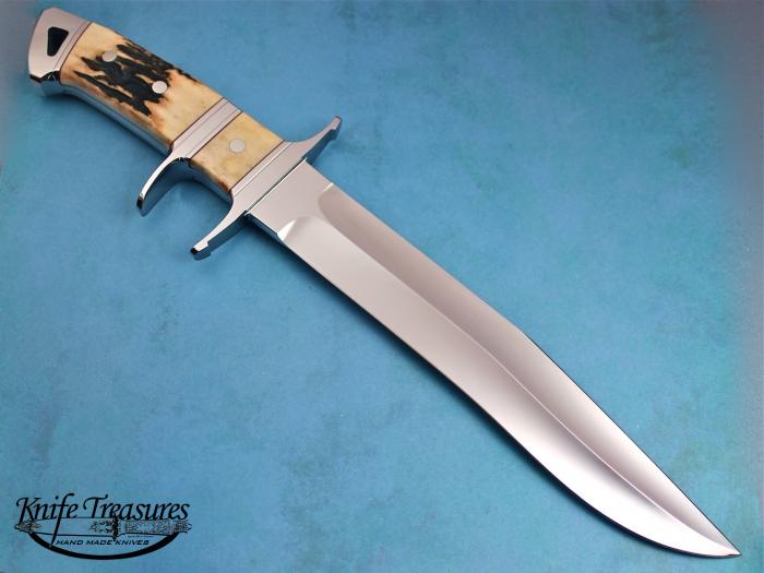 Custom Fixed Blade, N/A, 440-C Stainless Steel, Natural Stag Knife made by Ricardo  Velarde
