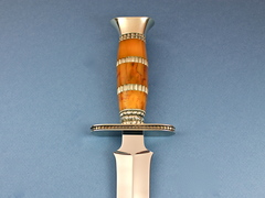 Custom Knife by Fred Carter